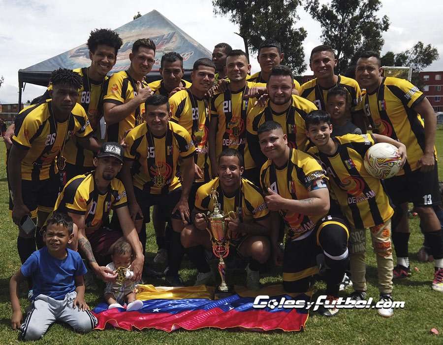 Torneo de fútbol 8 en Bogotá