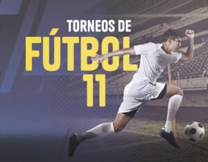 jugador corriendo en torneo de fútbol 11 en Bogotá