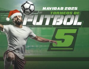jugador de fútbol 5 en Bogotá con gorro de navidad